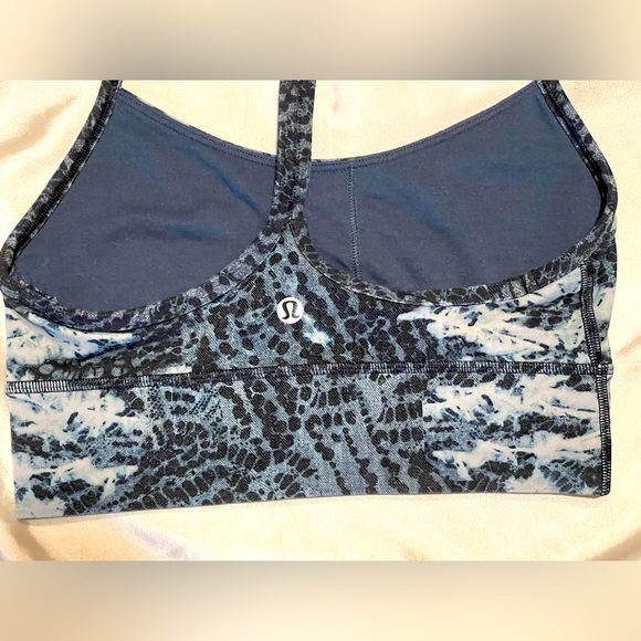 Flow Y LL Bra - Picture 3 of 4